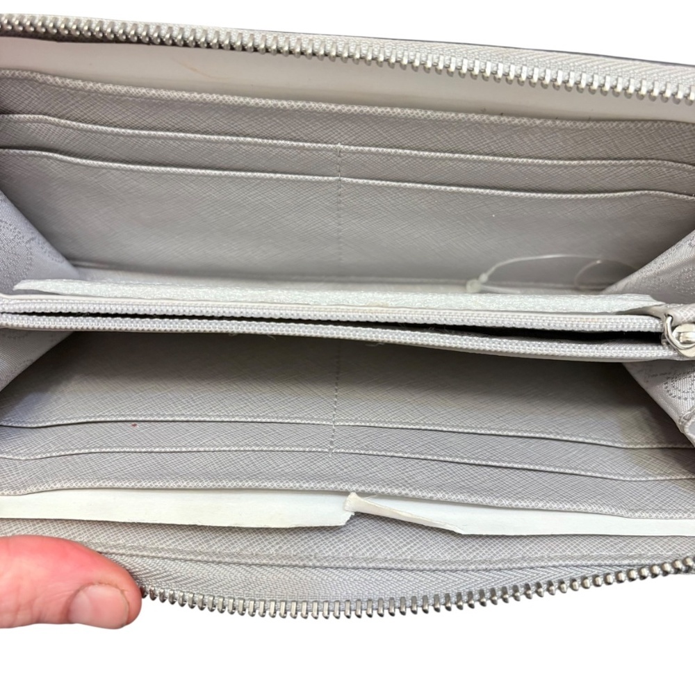 Michael kors gray saffiano leather silver studded zipper clutch wallet new - Picture 8 of 8